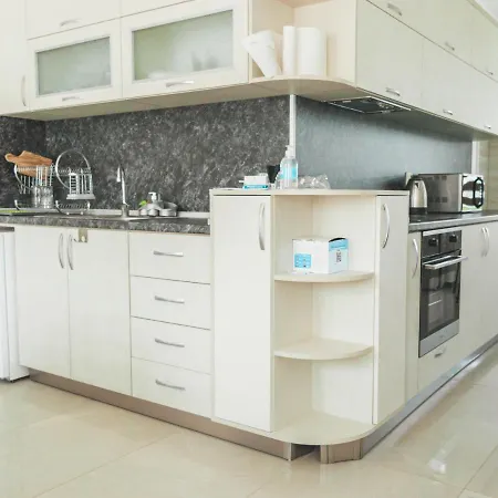 за гости Valenda Aparthotel