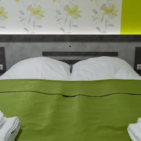 за гости Valenda 3* Kirkovo (Kardzhali)