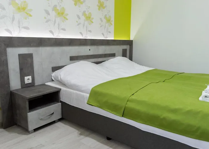 Aparthotel за гости Valenda 3*